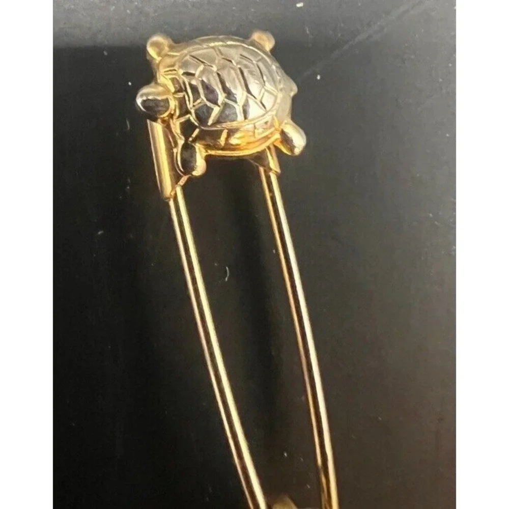 3 Leaf Clover & Turtle Brooch Pin Irish St Patrick Patty's Day Green & Gold Tone